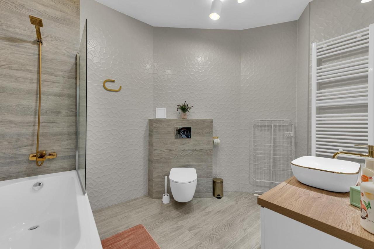 Polonia Apartment Centrum Z Miejscem Parkingowym Łódź Esterno foto